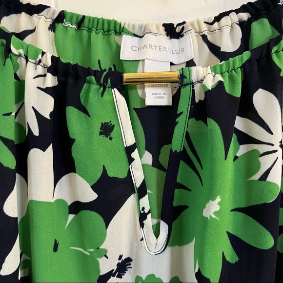 Black and green floral blouse spring summer - Picture 2 of 6